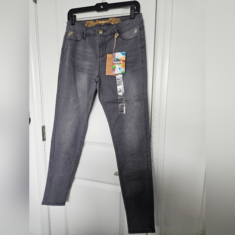 NWT Womens Desigual Jeans Gray Wash Size US 6 $115 Msrp